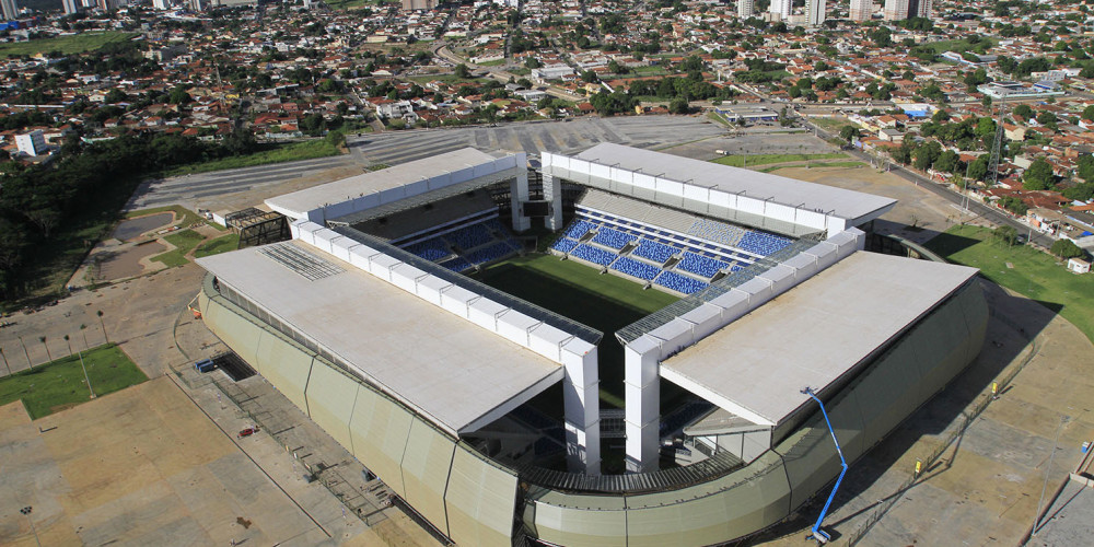 MT - COPA 2014/CUIABÁ/DIVULGAÇÃO - GERAL - Vista geral do Estádio Arena Pantanal, em Cuiabá (MT), com a cidade ao fundo.   10/04/2014 - Foto: EDSON RODRIGUES/DIVULGAÇÃO/ESTADÃO CONTEÚDO